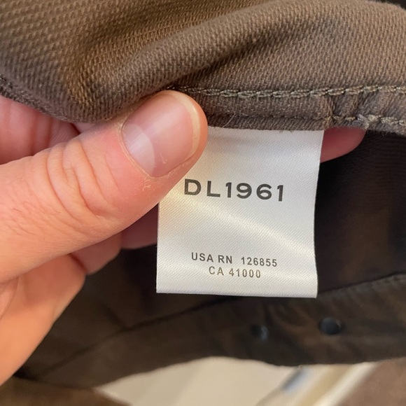 DL1961 Vaughn Trucker Jacket - Picture 7 of 7